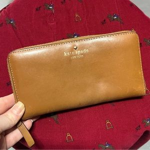 Kate Spade Long Zip Wallet Soft tan leather